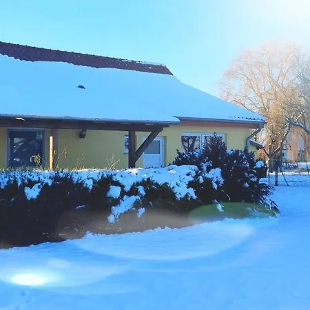 Ferienhaus Feldblick 1934 - 6 Personen Vakantiehuis Blankensee (Mecklenburg-Vorpommern)